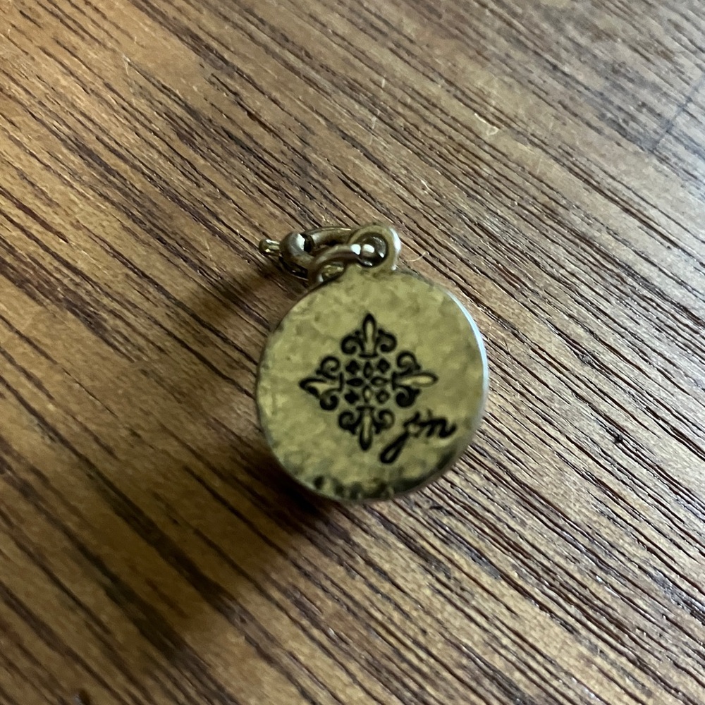 Vintage Signed JN Gold Tone Honey Bee Pendant Charm - Picture 2 of 3